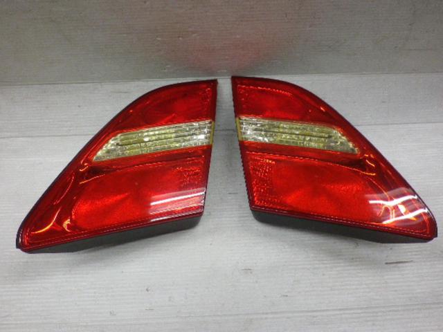 Toyota
30 Series Celsior (Early Model)
Genuine tail lens
Z10049