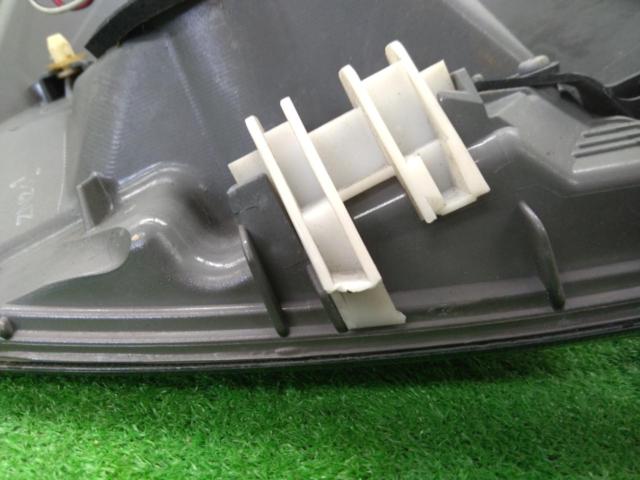 Toyota
30 series Prius
Previous period
Genuine
Tail lens