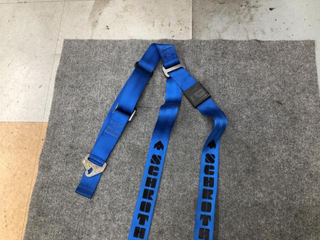SCHROTH 4-point seat belt