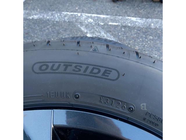 Toyota original (TOYOTA)
60 Prius genuine steel wheels
+
DUNLOP (Dunlop)
ENASAVE
EC350 +