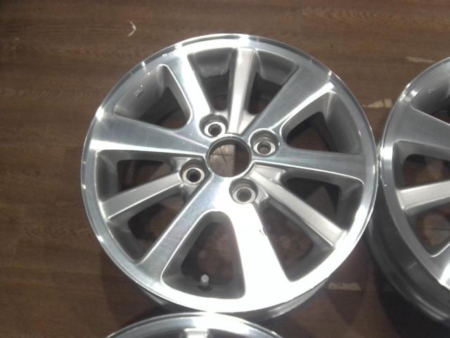 Suzuki genuine
EVERY wagon genuine