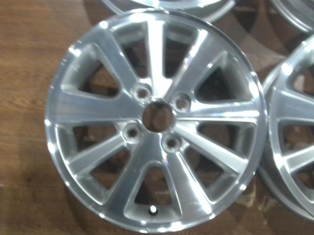 Suzuki genuine
EVERY wagon genuine