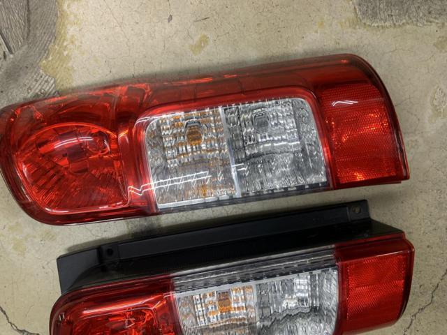 【日産純正】 [ICHIKOH T008] NV350 キャラバン/E26 テールレンズ左右セット 