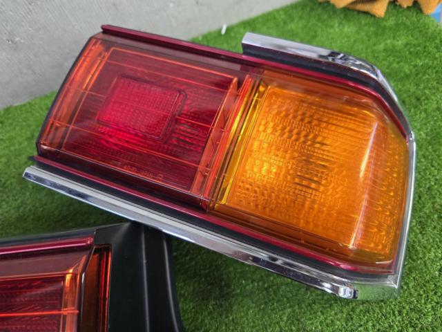 TOYOTA純正 テールレンズ