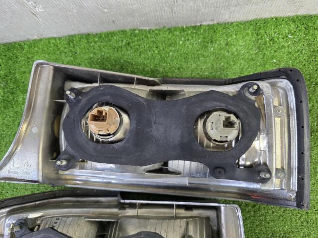 TOYOTA純正 テールレンズ