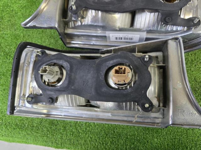 TOYOTA純正 テールレンズ