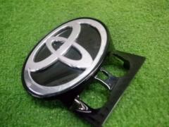 【トヨタ純正】リアエンブレム
