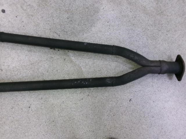 Unknown Manufacturer
Straight center pipe
