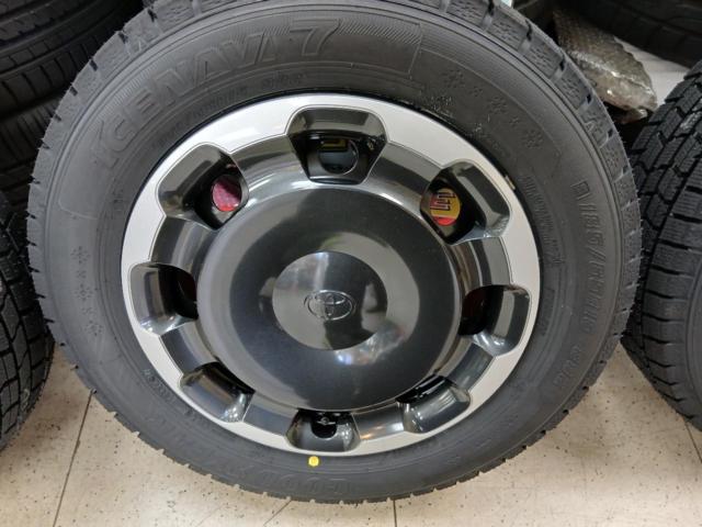 トヨタ純正 10系 シエンタ Zグレード純正スチール + GOODYEAR ICE NAVI 7