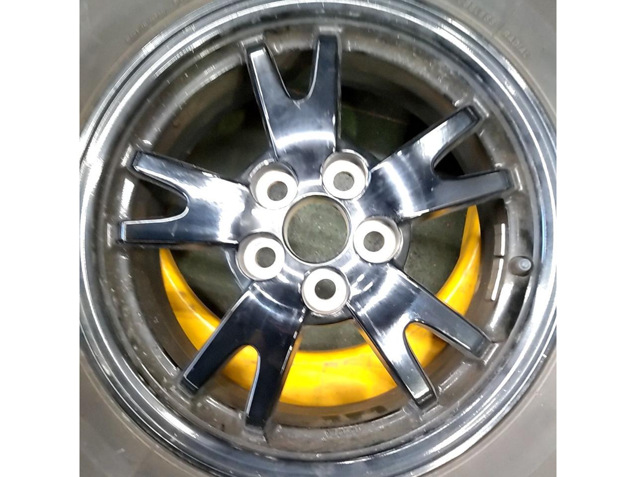 30 series Prius latter term original wheel
Wheel only four set