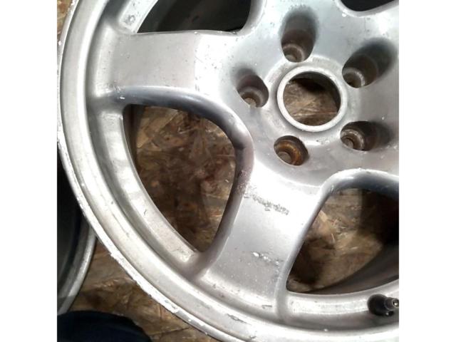 Nissan
BNR32
Skyline GT-R
Original wheel