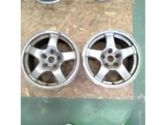 Nissan
BNR32
Skyline GT-R
Genuine wheels (set of 2)
