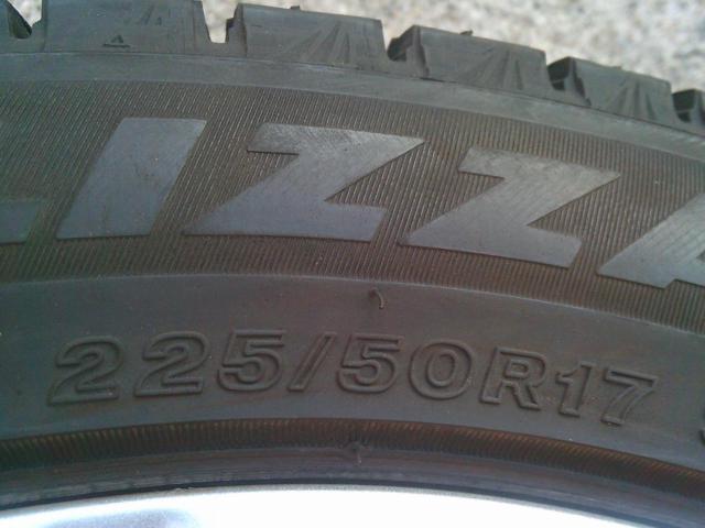 BRIDGESTONE BLIZZAK
VRX3
+
Genuine imported car parts
Mercedes Benz
C Class
W205
Original wheel