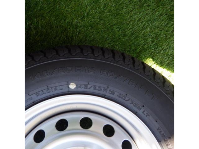 Toyota genuine parts
(TOYOTA)
Pikushisuban
Silver
Steel wheels + YOKOHAMASUPER
VAN
355