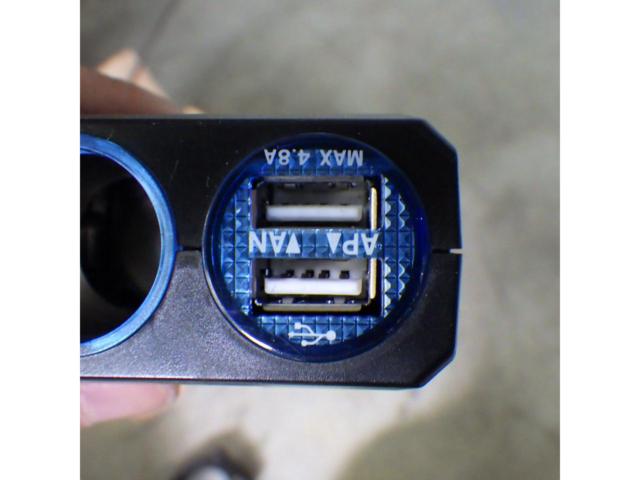 【見っけもん】【メーカー不明】シガーソケット電源