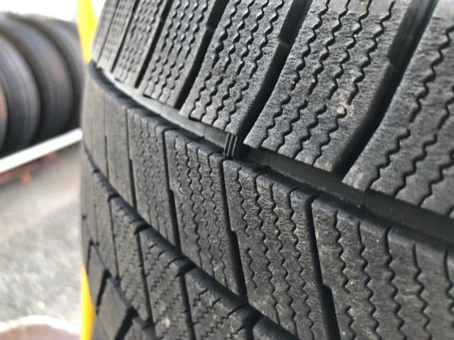 BRIDGESTONE BLIZZAK VRX3 215/50R17