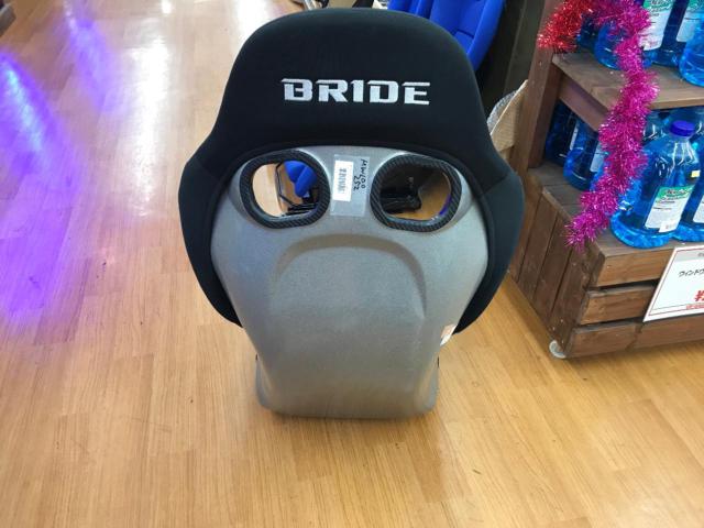 BRIDE ZIEGⅣ FRP フルバケットシート