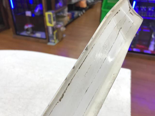 【メーカー不明】ER34スカイラインボンネットスポイラー