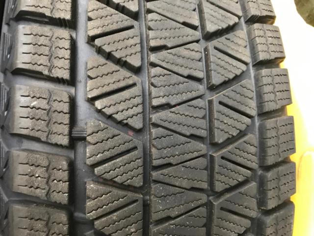 BRIDGESTONE BLIZZAK DM-V3 235/65R17