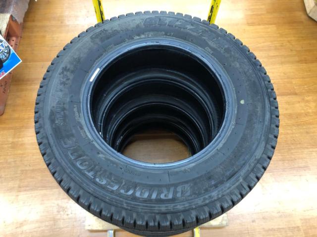 BRIDGESTONE BLIZZAK VL1 165R13 LT 8PR