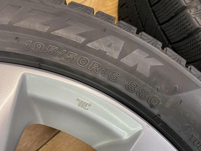 ホンダ純正(HONDA)  GE系 フィット RS純正  + BRIDGESTONE(ブリヂストン) ブリザックVRX3