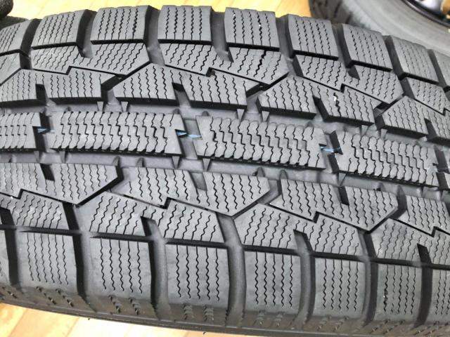 Toyota genuine parts
Sienta genuine steel + TOYO Garit GIZ