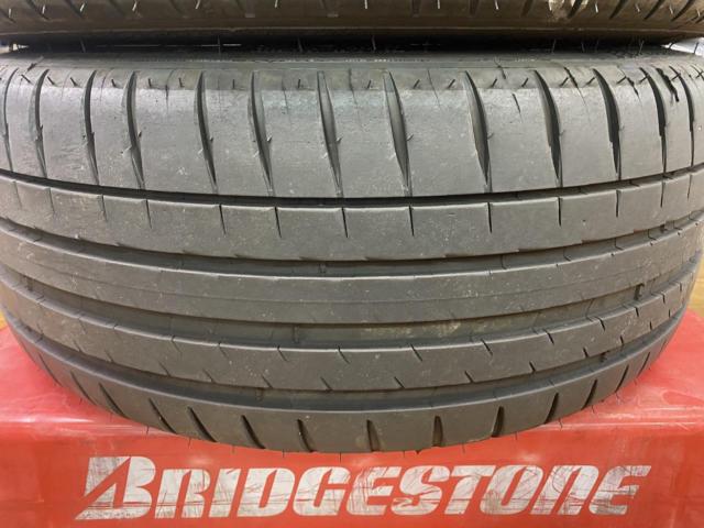 MICHELIN Pilot Sport 4