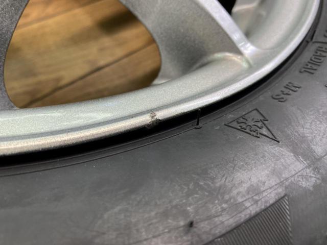 A-TECH (Etekku)
SCHNEIDER (Schneider)
+
BRIDGESTONE (Bridgestone)
Blizzak VRX3