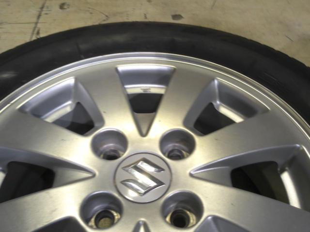 Suzuki genuine (SUZUKI)
Solio original wheel
+
BRIDGESTONE (Bridgestone)
BLIZZAK
VRX3