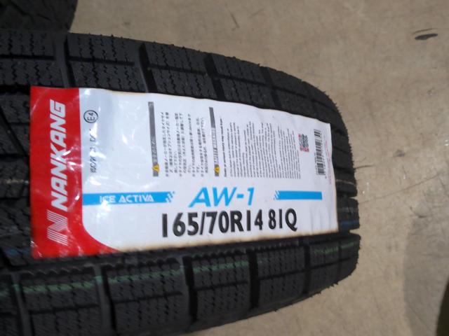 BRIDGESTONE (Bridgestone)
BALMINUM (Barumina)
TR10
+
NANKANG (Nankang)
AW-1