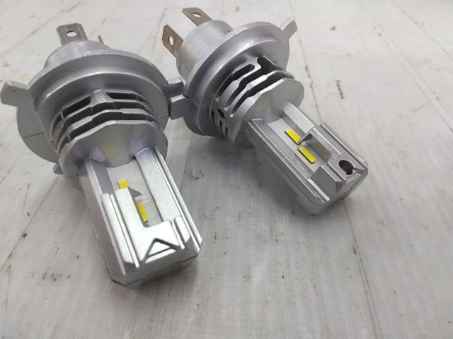 メーカー不明 LEDバルブ