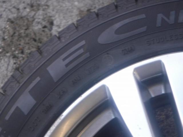 6【日産純正】エルグランド E52前期純正アルミホイール+【KENDA】ICETEC NEO