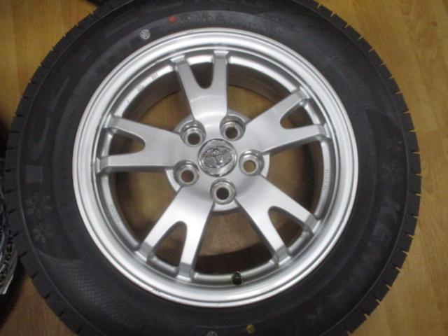 トヨタ純正(TOYOTA)  30プリウス前期純正ホイール   + KENDA(ケンダ) KR36