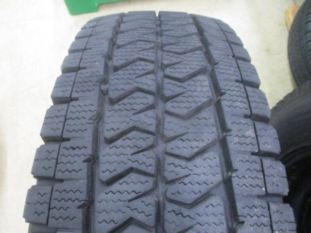 【トヨタ純正】 200系ハイエース純正スチールホイール+【BRIDGESTONE】BLIZZAK VL10