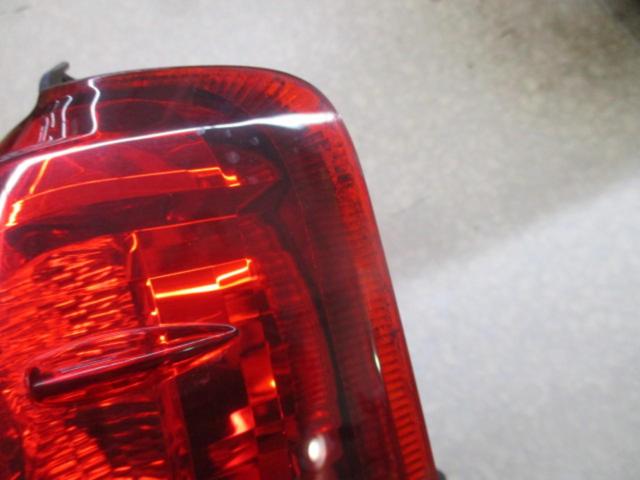 【トヨタ純正】200系 4型以降 ハイエース 純正テールレンズ 左右セット