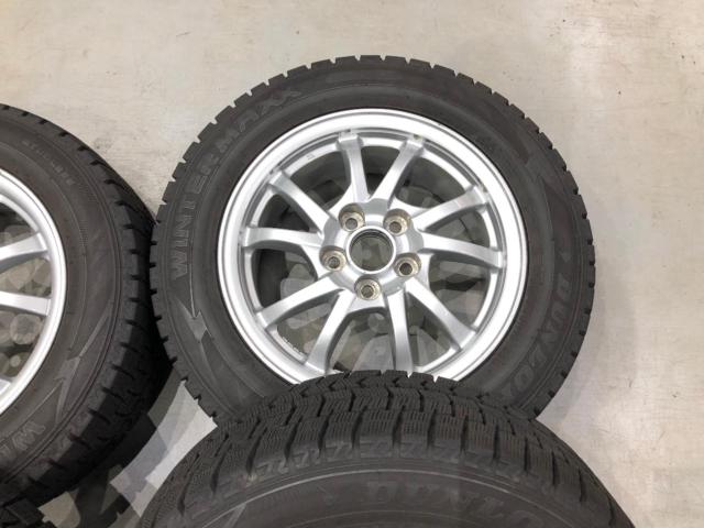 トヨタ純正 プリウスα 純正ホイール + DUNLOP WINTER MAXX WM02