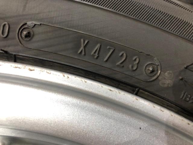 トヨタ純正 プリウスα 純正ホイール + DUNLOP WINTER MAXX WM02