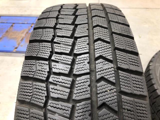 トヨタ純正 プリウスα 純正ホイール + DUNLOP WINTER MAXX WM02