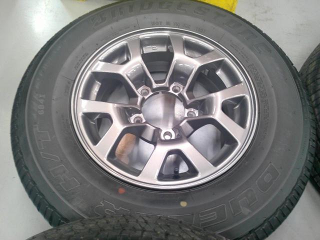 Suzuki genuine
JB 74 W
Jimny Sierra
Original wheel + BRIDGESTONE
DUELER
H / T
854Ⅱ