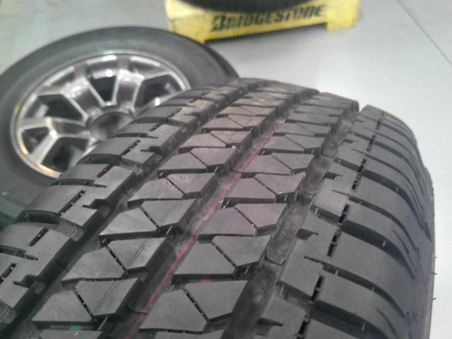 Suzuki genuine
JB 74 W
Jimny Sierra
Original wheel + BRIDGESTONE
DUELER
H / T
854Ⅱ