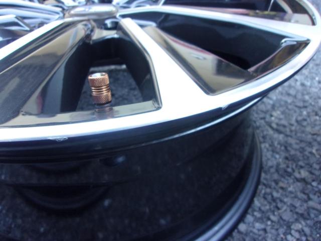 Subaru genuine parts
Revu~ogu
VN original wheels