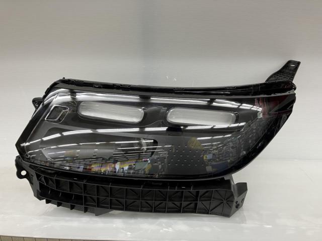 ホンダ (HONDA) GT系フリード 純正ヘッドライト  品番:STANLEY W7390