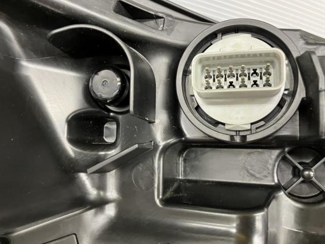 ホンダ (HONDA) GT系フリード 純正ヘッドライト  品番:STANLEY W7390