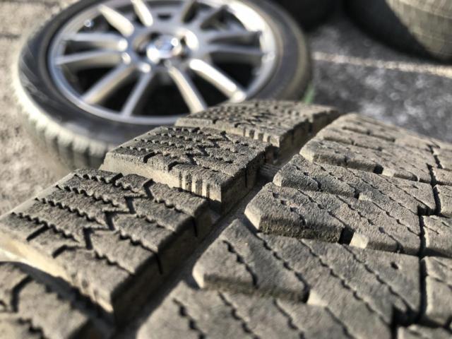 A-TECH SCHNEIDER + BRIDGESTONE BLIZZAK VRX2 215/50R17 91Q