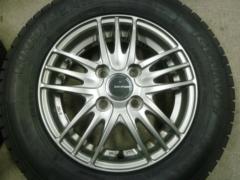 BRIDGESTONE ECO FROME SE-18 + GOODYEAR ICE NAVI 7