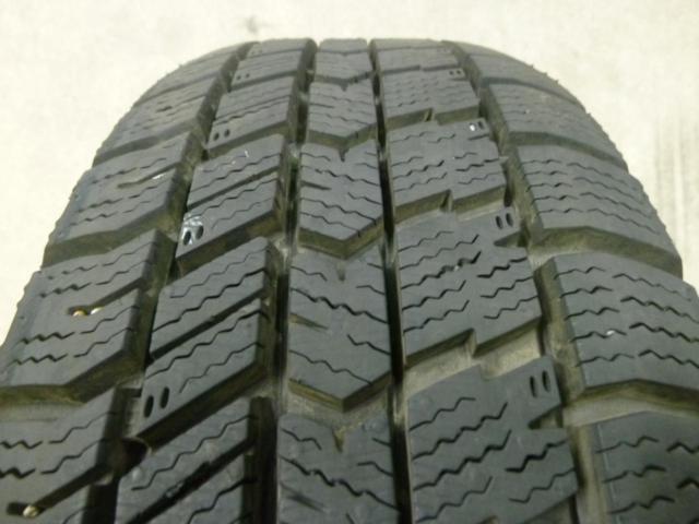 HOT STUFF Exceeder E07 + GOODYEAR ICE NAVI 8