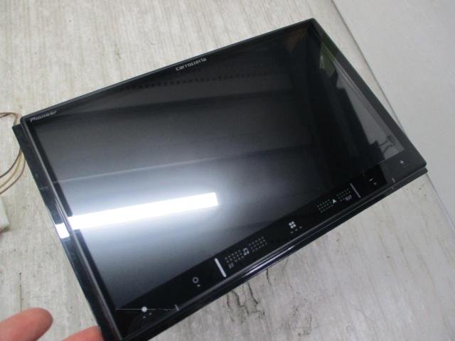 【TVアンテナセット付き♪】【スズキ電源対応品!】carrozzeria AVIC-RL520 8インチ フルセグメモリーナビ 2023年モデル