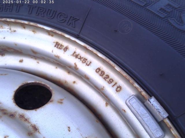 メーカー不明14インチスチールホイール+【BRIDGESTONE】BLIZZAK VL1 ボンゴ装着