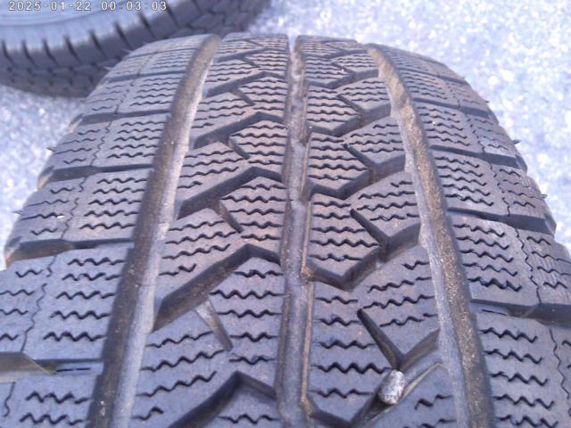 メーカー不明14インチスチールホイール+【BRIDGESTONE】BLIZZAK VL1 ボンゴ装着