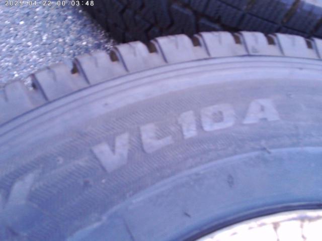 【TOPY(トピー)】 14インチマルチスチールホイール+【BRIDGESTONE】BLIZZAK VL 10 A ファミリア装着